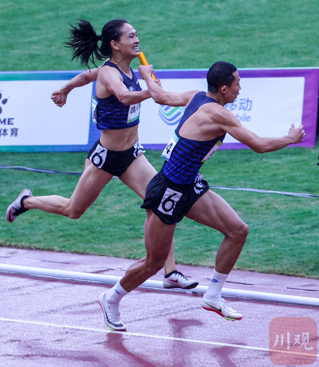 全运会：四川队男女4X400决赛创造新的全国纪录(图4)