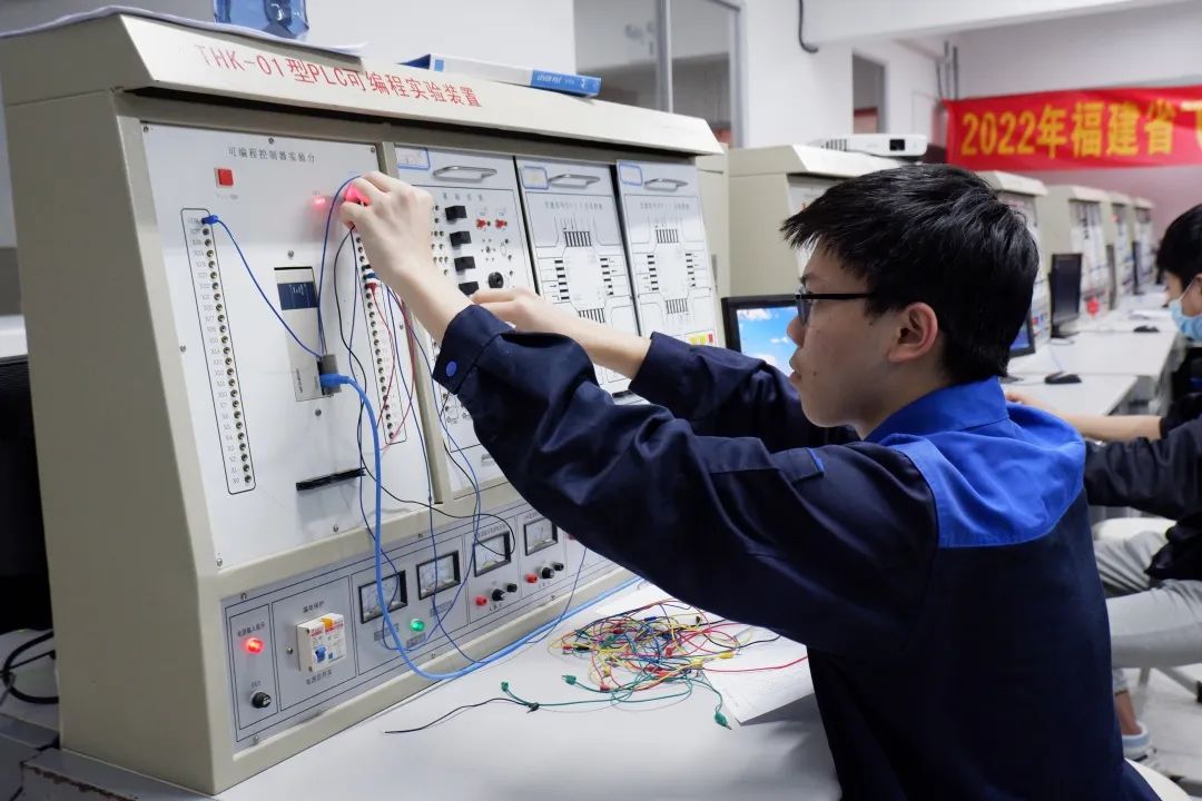 2023年福建省飞毛腿技师学院专业解读|电气自动化设备安装与维修